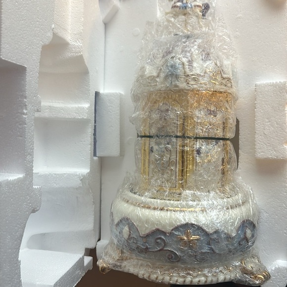 🆕 Porcelain GOLD LABEL Collection Hand Painted Mr. Christmas Musical Carousel - Picture 6 of 7